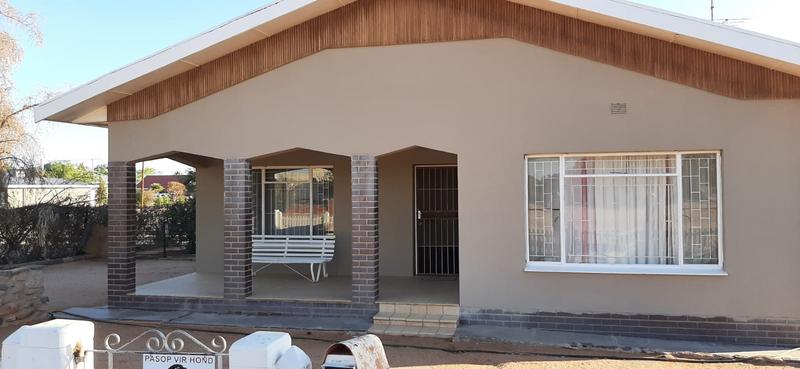 3 Bedroom Property for Sale in Kenhardt Northern Cape